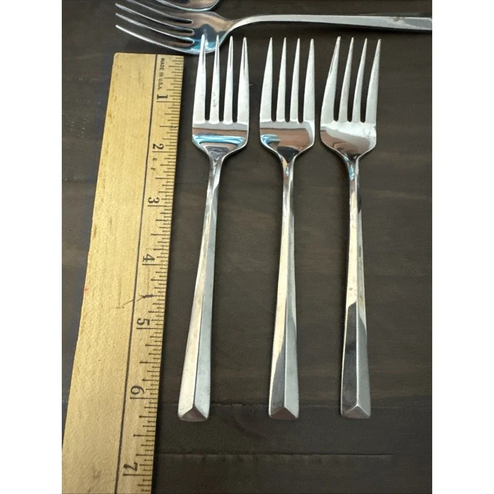 Reed and Barton Stainless Taos Korea Glossy Salad Forks Set Of 6